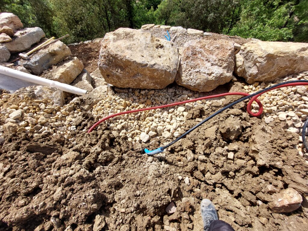 Terrassement de reseaux et VRD dans le Haut Var - realisation 7
